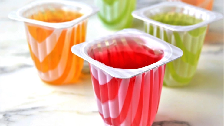 Este el truco secreto para que la gelatina cuaje súper rápido