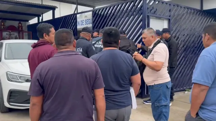 Macuspana, Tabasco: Policías inician paro.