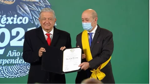 amlo-águila-azteca-canciller-francés