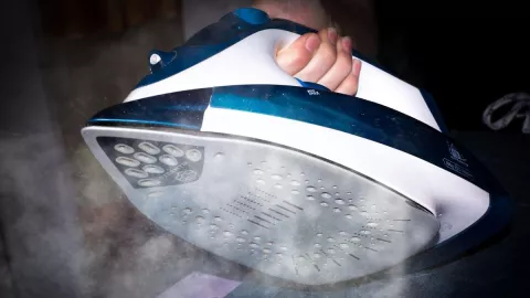 /estilo-de/cual-es-mejor-forma-limpiar-plancha-pb-notas