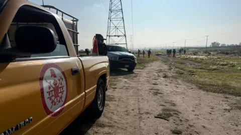 Fuga de combustible en Axapusco: Chorro de 10 metros por toma clandestina desata alerta