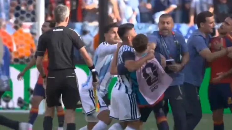 ¿Cuál es la sanción de la FIFA a Argentina por la pelea tras la final ante España?