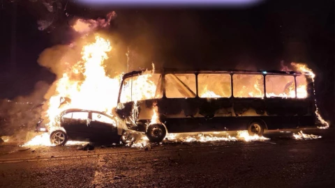 Mueren cuatro personas tras choque e incendio en la México-Cuernavaca.