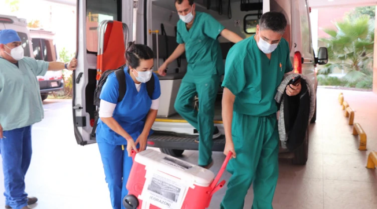 IMSS realiza el primer trasplante bipulmonar en su historia.jpg