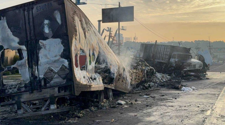 Choque de tráiler en la México-Toluca.
