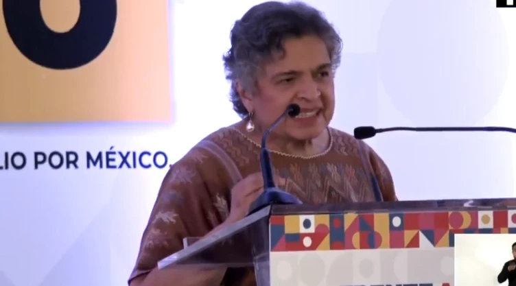 Beatriz Paredes.png