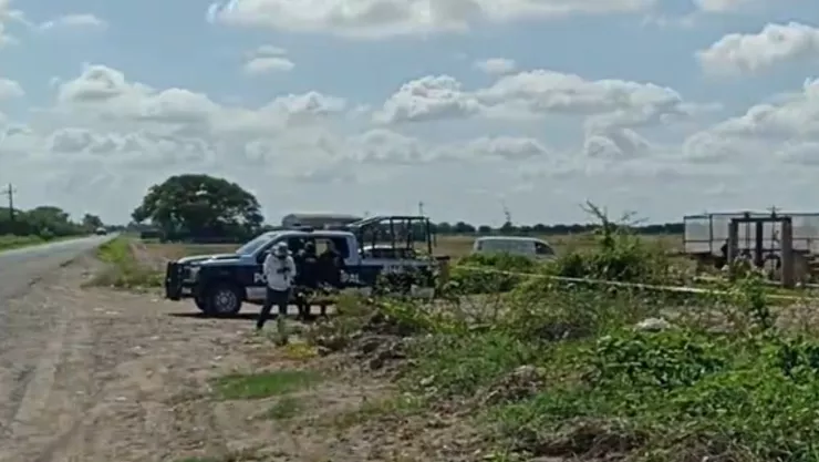 Hombre asesinado carretera La 20 en Navolato