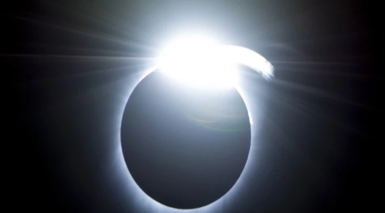 Eclipse solar