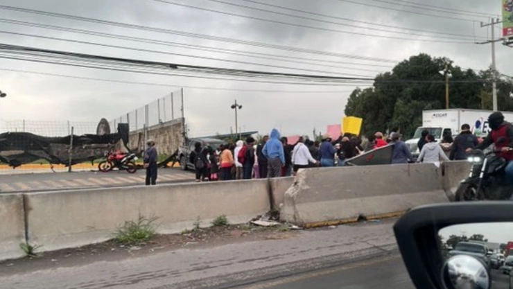 autopista méxico-puebla hoy 19 agosto 2024 bloqueo