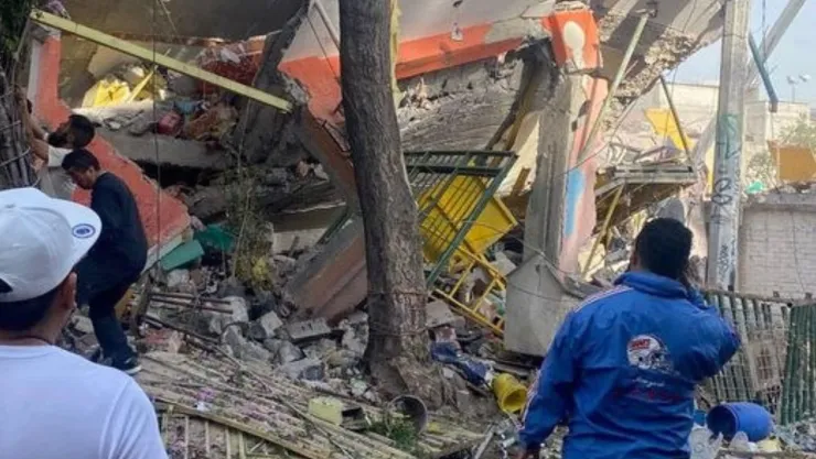 Mujer muere quemada tras fuerte explosión por acumulación de gas