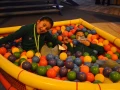 Piccolo Mondo y su alberca de pelotas le dió mucha diversión a los pequeños del Colegio Cipés