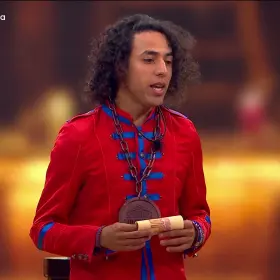 Kevyn Bicolor gana el poder del huevo dorado