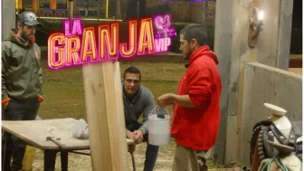 Elogios para Teo como capataz de La Granja VIP.