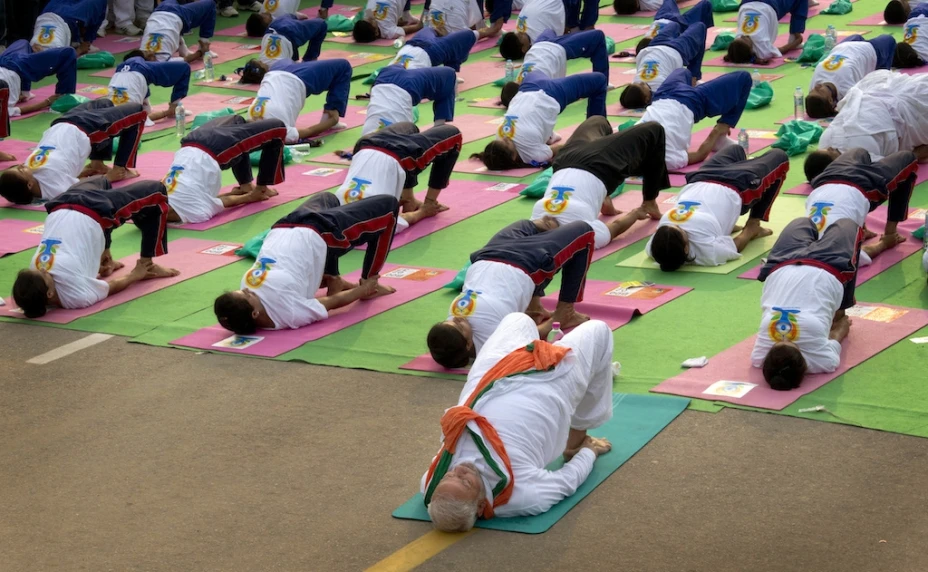 Así celebraron el primer Día Internacional del Yoga en todo el mundo (FOTOS+VIDEO)