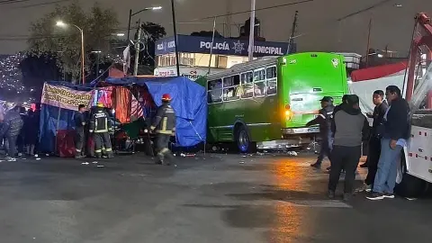 camión se queda sin frenos tlalnepantla