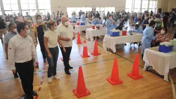 Aplicar&aacute;n 105 mil vacunas en municipios de Sonora: Pavlovich