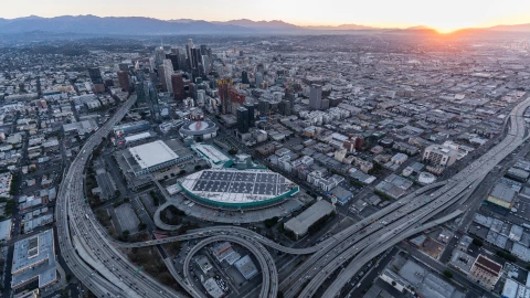 vista aérea de un barrio de Los Ángeles, California