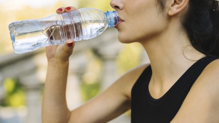 Según la Universidad de Harvard, estas son otras dos bebidas saludables aparte del agua.