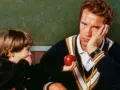Arnold-Schwarzenegger-detective-en-el-kinder