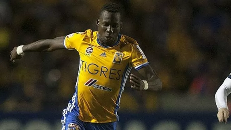 Advíncula al Rayo Vallecano