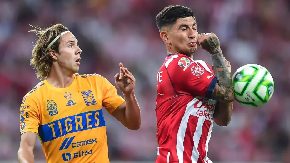 Víctor Pocho Guzmán Chivas