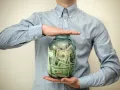 Dinero frasco.jpg