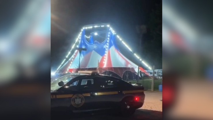 Un artista circense resultó herido durante un número con ballesta en una feria de Nueva York