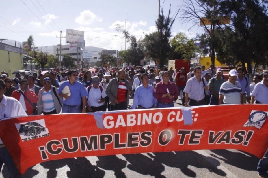 Actas administrativas contra profesores paristas