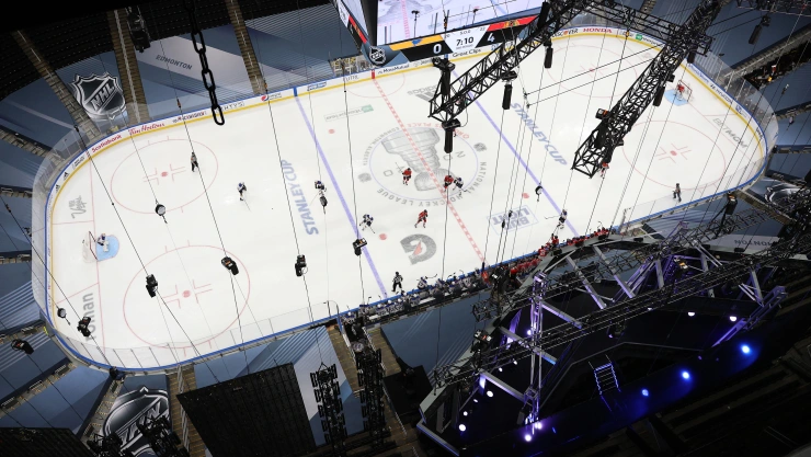 St Louis Blues v Chicago Blackhawks