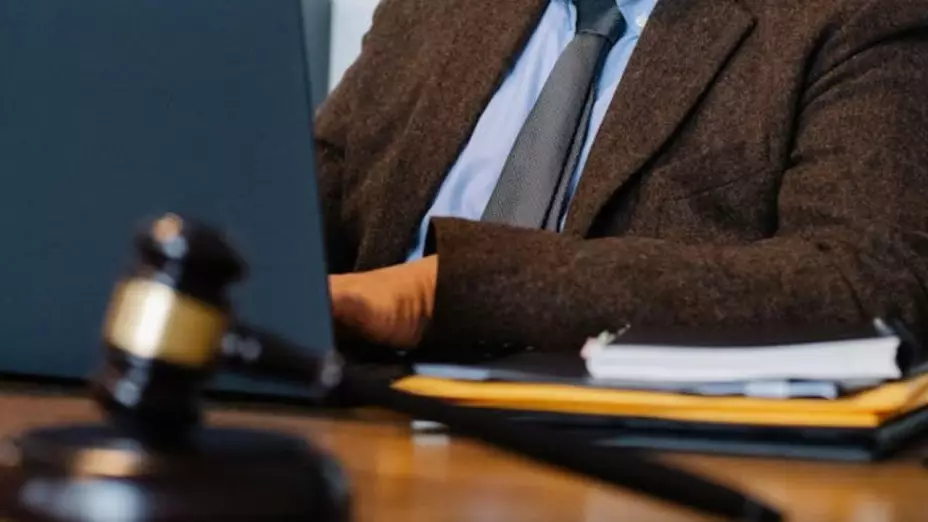 Freno a las suspensiones pone a negocios en riesgo de quiebra inmediata.