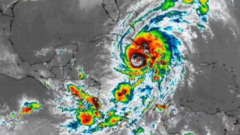 Huracán Melissa azota Cuba tras devastar Jamaica y Haití
