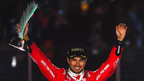 checo perez gana gp las vegas.jpg