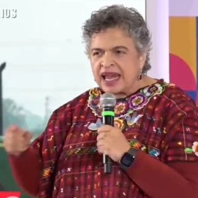 Beatriz Paredes.jpg