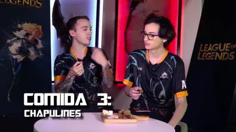 Newbie y Plugo de All Knights