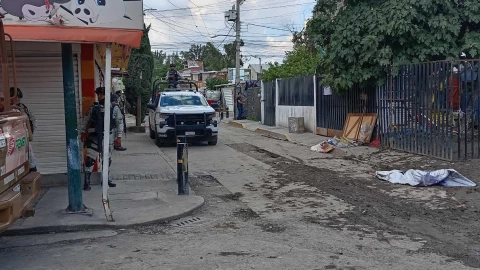 Localizan toma de huachicol en terreno de la Gustavo A. Madero, tras reporte de olor a gasolina saliendo de las coladeras