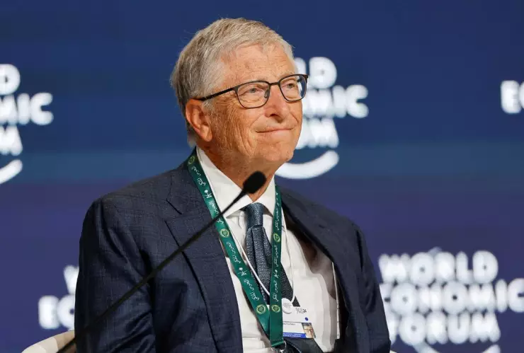 Bill Gates revela cuando la IA reemplazará a los humanos; esta es la fecha