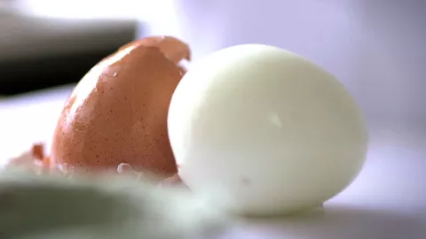 El huevo duro cl&aacute;sico es la mejor forma de alimentarse en b&uacute;squeda de masa muscular