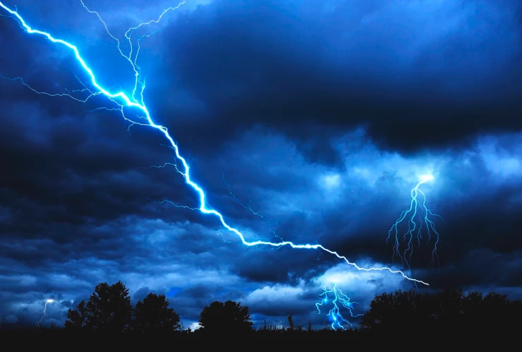 ¿Cómo evitar que me caiga un rayo?