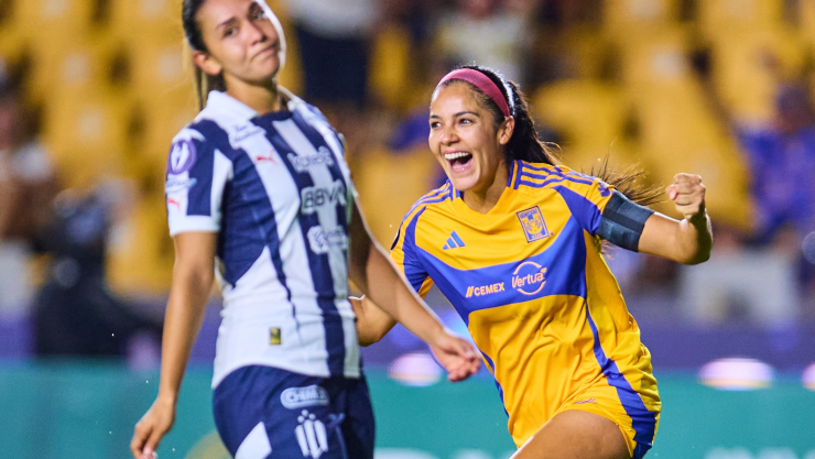 Cristina Ferral festeja gol en Concachampions con Tigres Femenil