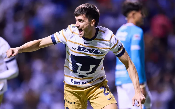 Ignacio Pussetto, delantero de Pumas, entraría en la negociación por Álvaro Angulo