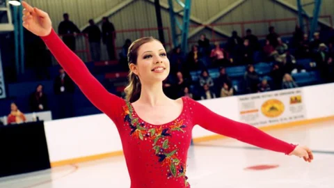 Actriz Michelle Trachtenberg en su película Sueños sobre el hielo de 2005