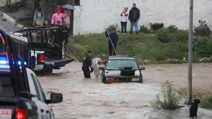 hombre atrapado