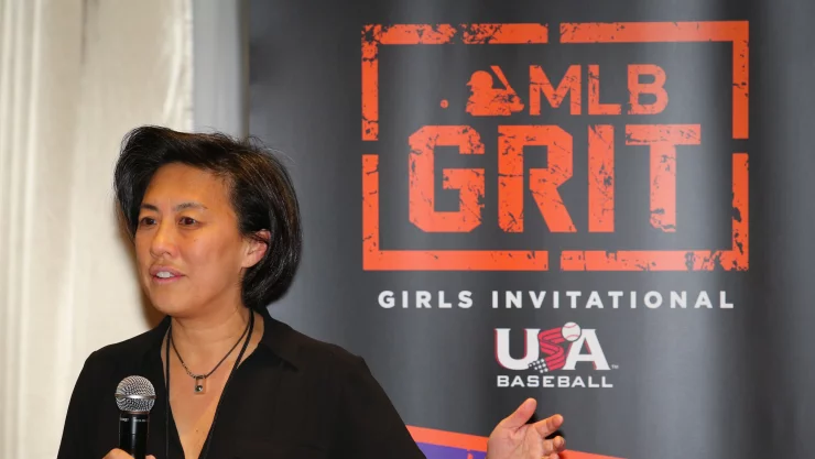 Kim Ng gerente general de los Marlines de Miami