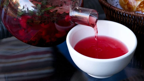 Té de hibisco: ¿por qué deberías considerar incluirlo en tu dieta?