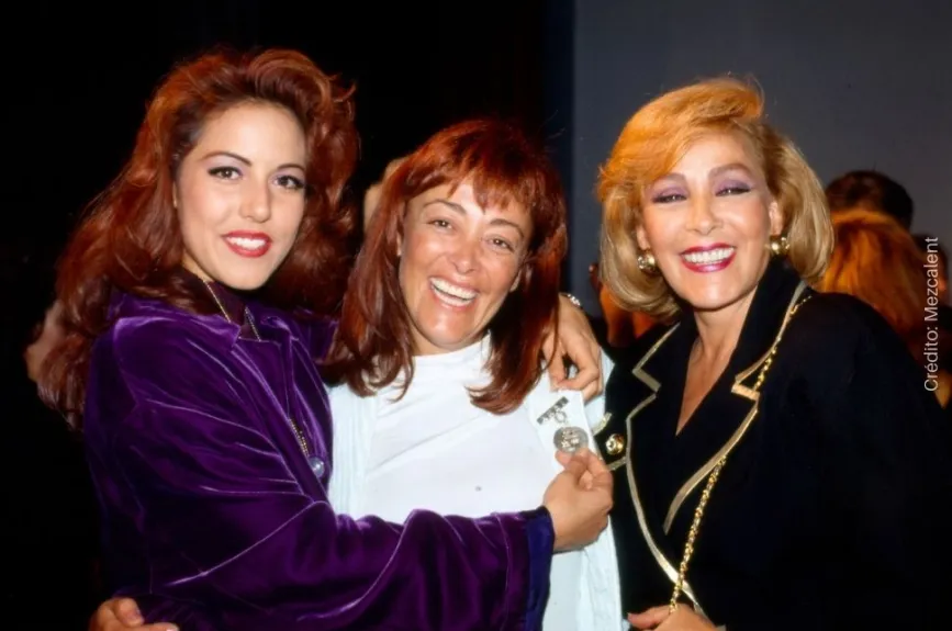 Silvia Pinal con Silvia Paquel y Stephanie Salas.jpg