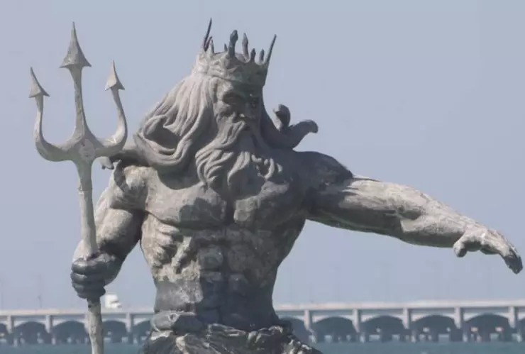 Estatua de Poseidón en Yucatán