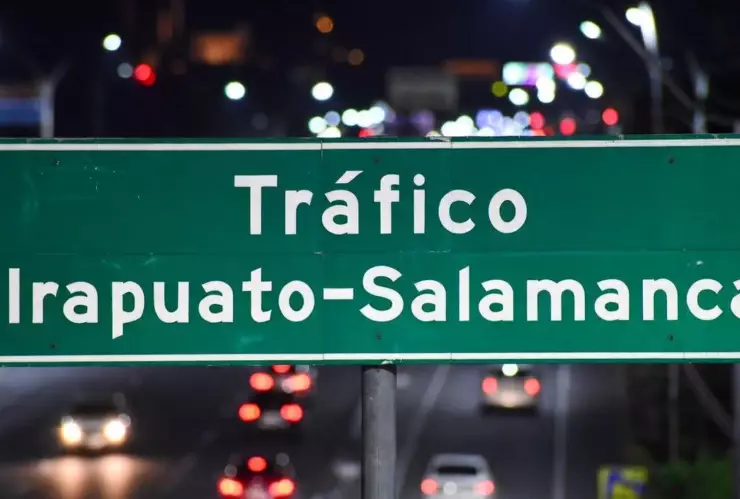 ¿Filas kilométricas Así el tráfico en la carretera Irapuato-Salamanca por la noche de hoy miércoles 10 de diciembre.jpg