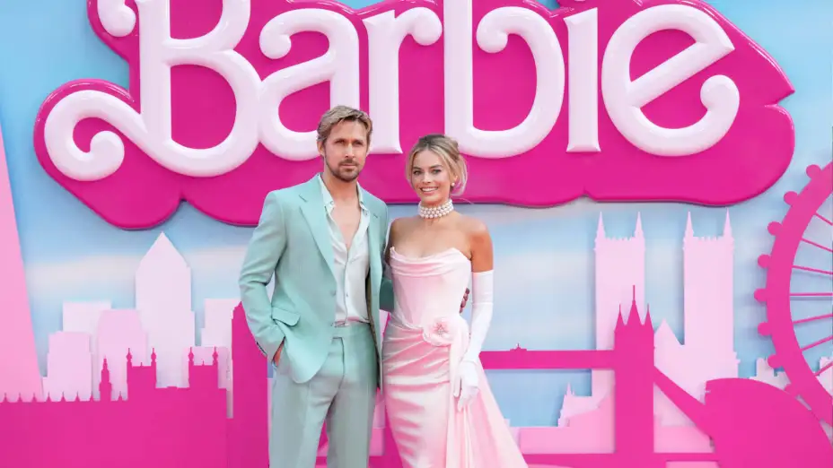 Ryan Gosling y Margot Robbie en el estreno de Barbie en Londres.