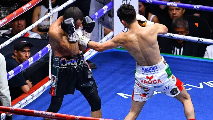 David Picasso en su pelea en la Arena CDMX