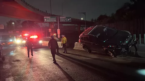 Cierran la carretera México-Toluca por un fuerte choque cerca de Santa Fe